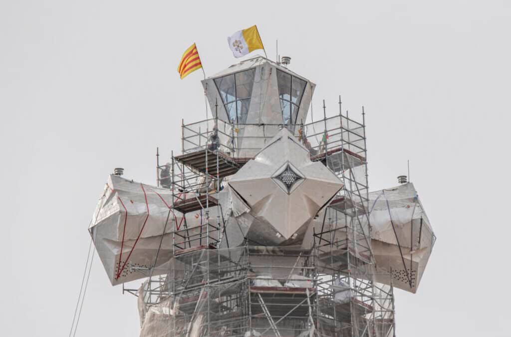 Sagrada Familia Becomes the Tallest Church in the World: Gaudí’s Vision Reaches 172.5m