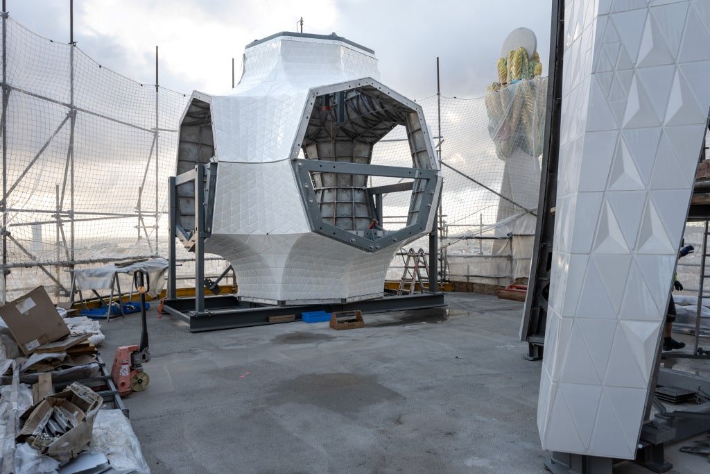 Core of the cross being assembled at the Sagrada Familia before installation on the Tower of Jesus Christ